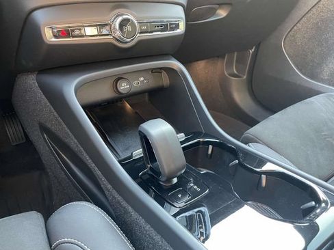 Certified 2023 Volvo XC40 Recharge Ultimate w/ Protection Package Premier AWD/4WD image 29