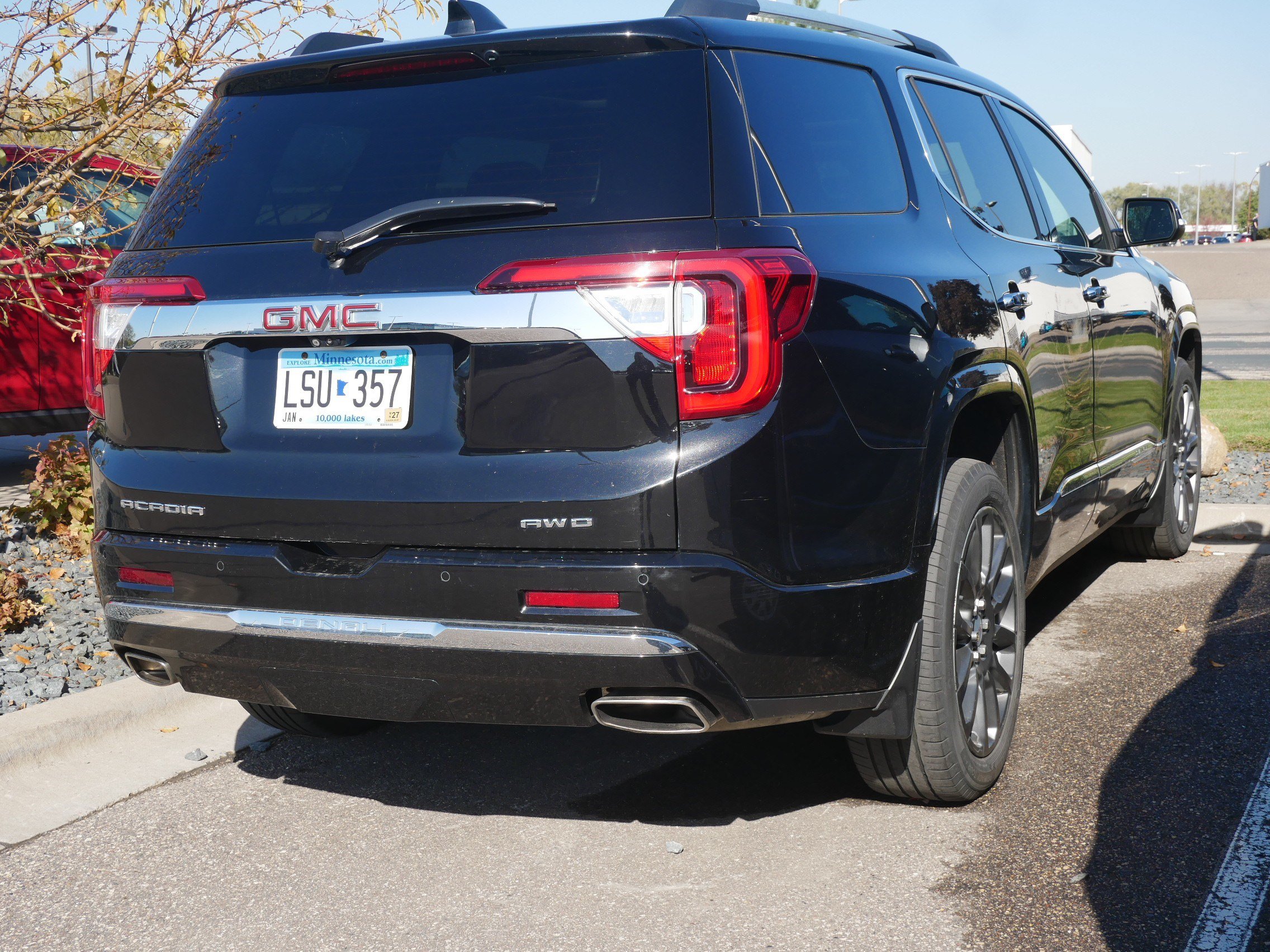Used 2021 GMC Acadia Denali w/ Denali Technology Package AWD/4WD image 6