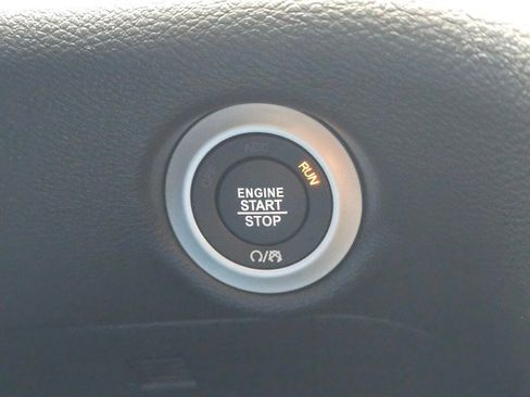 New 2026 Chrysler Voyager LX FWD image 34