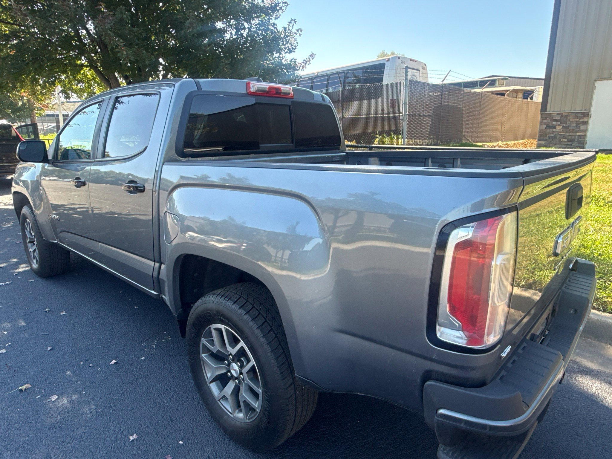 Used 2022 GMC Canyon AT4 AWD/4WD image 7