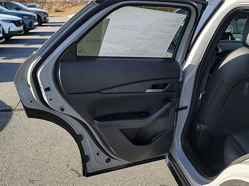 New 2025 MAZDA CX-30 AWD 2.5 S w/ Select Sport Pkg image 13
