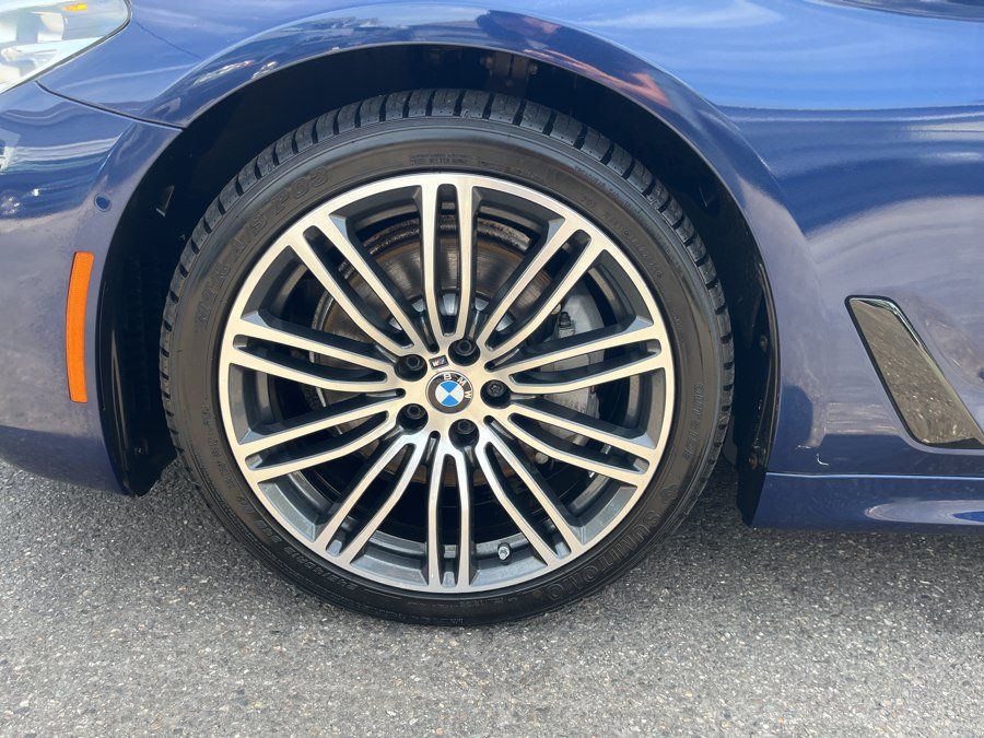 Used 2018 BMW 540i xDrive AWD/4WD image 32