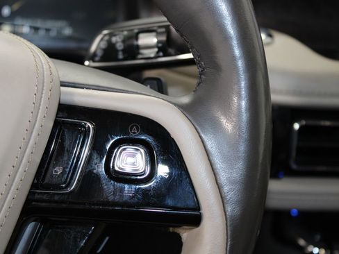 Used 2023 Lincoln Aviator Reserve w/ Equipment Group 201A image 43