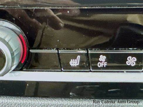 Certified 2022 BMW 530i xDrive w/ Premium Package image 21