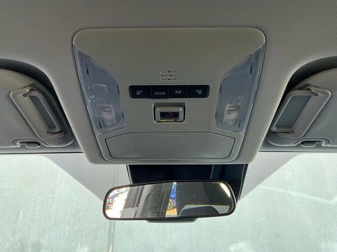 Used 2025 Toyota RAV4 XLE image 16