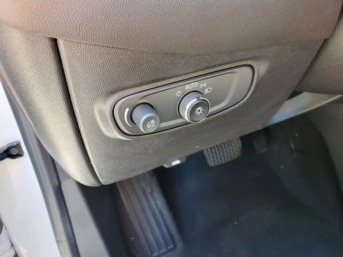 Certified 2022 Chevrolet Equinox RS w/ LPO, Floor Liner Package FWD image 24