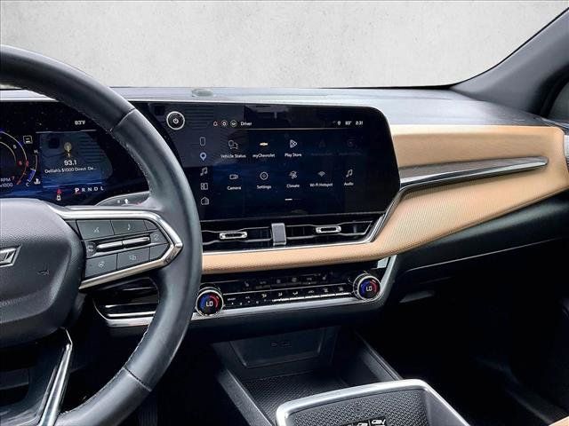 Used 2026 Chevrolet Equinox ACTIV FWD image 8