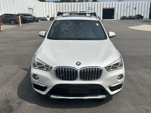 Used 2017 BMW X1 xDrive28i AWD/4WD image 3
