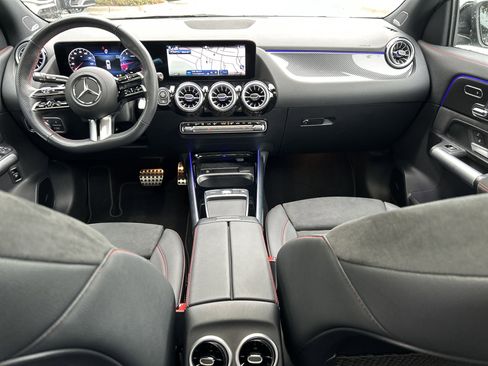 Certified 2025 Mercedes-Benz GLA 250 4MATIC image 24