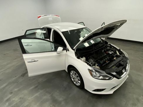 Used 2016 Nissan Sentra S image 48
