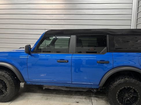 Used 2023 Ford Bronco 4-Door image 9