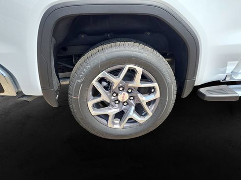 New 2026 GMC Sierra 1500 SLT w/ SLT Premium Package AWD/4WD image 13