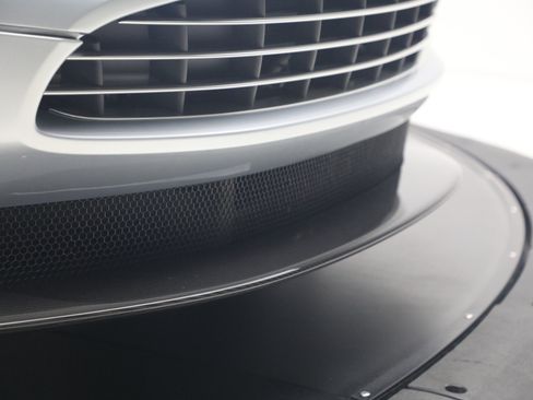 Used 2019 Aston Martin DB11 Volante RWD image 45