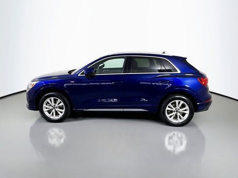 Certified 2024 Audi Q3 2.0T Premium AWD/4WD image 2