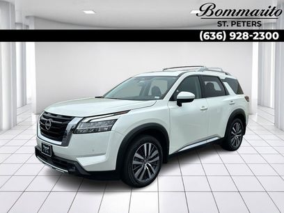 Used 2022 Nissan Pathfinder Platinum w/ Cargo Package