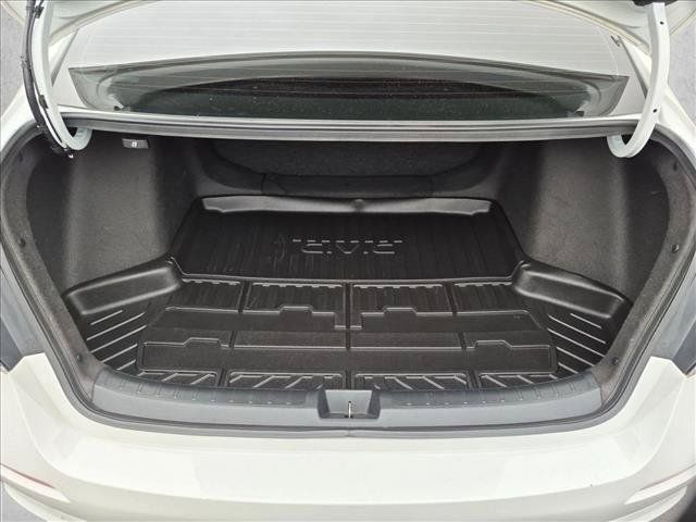 Used 2023 Honda Civic Sport image 6