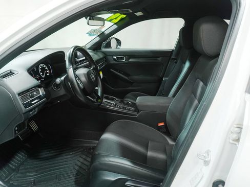 Used 2024 Honda Civic Sport image 10
