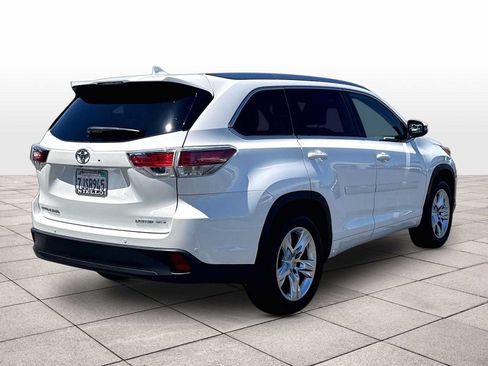 Used 2015 Toyota Highlander Limited Platinum AWD/4WD image 15