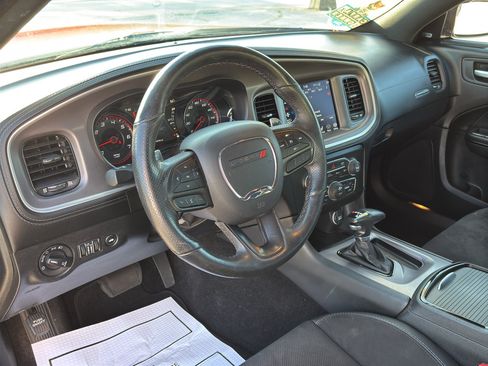 Used 2022 Dodge Charger R/T w/ Plus Group RWD image 11