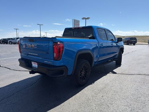 Used 2023 GMC Sierra 1500 AT4X image 5