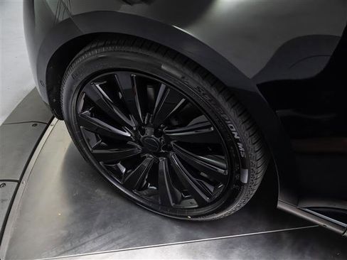 New 2026 Land Rover Range Rover SV AWD/4WD image 13