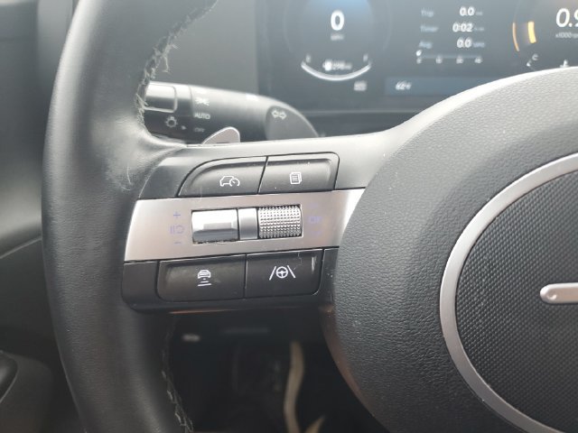 Certified 2025 Hyundai Kona SEL AWD/4WD image 23
