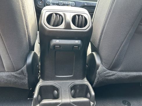 Certified 2022 Jeep Wrangler Unlimited Sport image 35