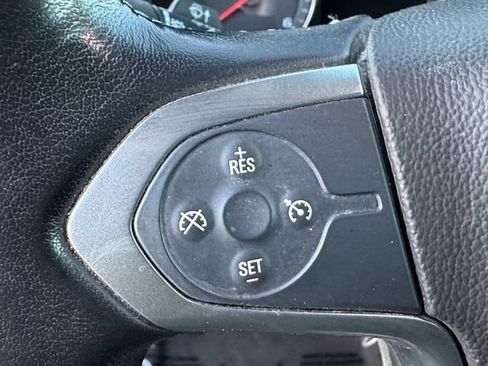 Used 2019 Chevrolet Suburban LS image 7