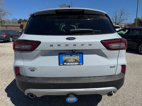 New 2025 Ford Escape SE w/ Class II Trailer Tow Package image 4