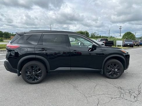 Certified 2023 Nissan Rogue SV w/ SV Premium B Package AWD/4WD image 8