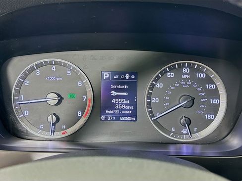 Used 2016 Hyundai Sonata Sport w/ Option Group 1V image 12