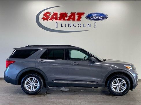 Certified 2021 Ford Explorer XLT w/ Equipment Group 202A image 1