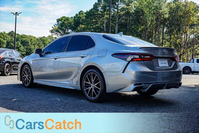 Used 2021 Toyota Camry SE FWD image 13