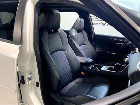 Used 2020 Toyota RAV4 XSE image 8