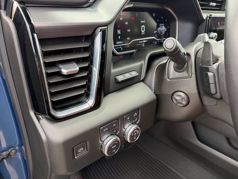 Used 2024 GMC Sierra 1500 Denali Ultimate AWD/4WD image 22