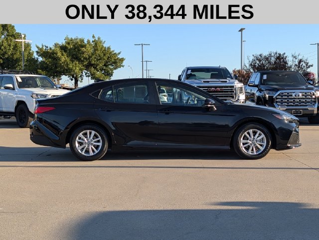 Used 2025 Toyota Camry LE FWD image 4