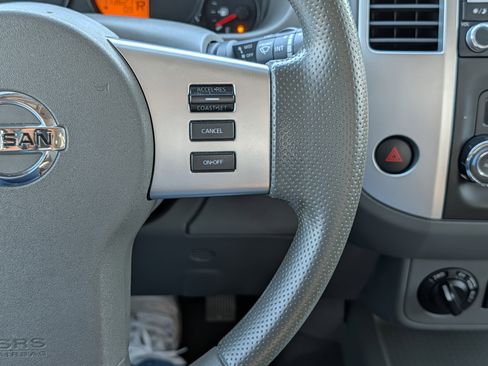 Used 2021 Nissan Frontier SV w/ Midnight Edition Floor Mats AWD/4WD image 25