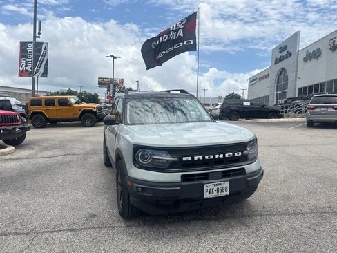 Used 2021 Ford Bronco Sport Outer Banks AWD/4WD image 9