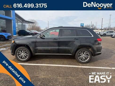 Used 2018 Jeep Grand Cherokee Summit w/ Platinum Series Group image 2