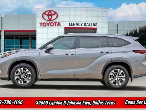 Used 2026 Toyota Highlander XLE AWD/4WD image 7
