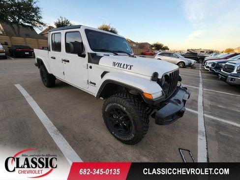 Used 2022 Jeep Gladiator Willys image 1