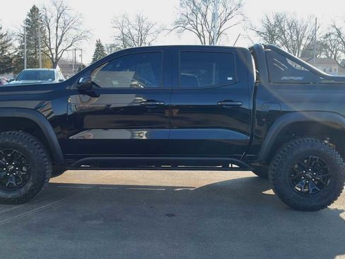 Certified 2025 Chevrolet Colorado ZR2 w/ Midnight Edition image 7