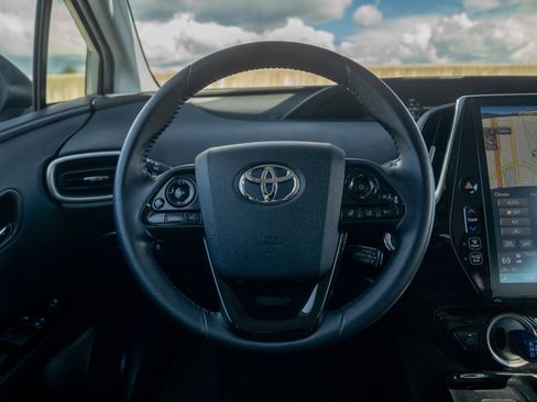 Used 2022 Toyota Prius Prime Limited FWD image 23
