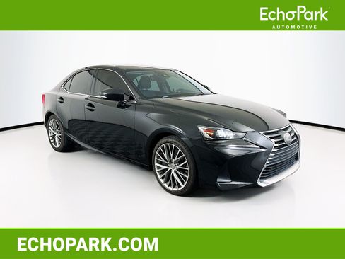 Used 2018 Lexus IS 300 w/ Comfort Package RWD image 1