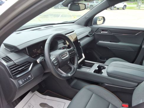 New 2025 GMC Acadia AT4 image 18