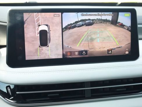 Used 2026 INFINITI QX60 Luxe w/ Cargo Package AWD/4WD image 17