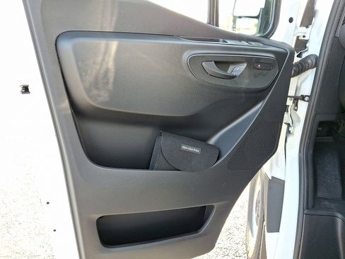 New 2026 Mercedes-Benz Sprinter 2500 image 11