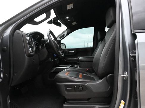 Used 2021 GMC Sierra 1500 AT4 w/ AT4 Preferred Package AWD/4WD image 17