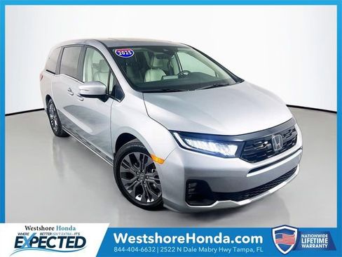 Used 2025 Honda Odyssey Touring image 1