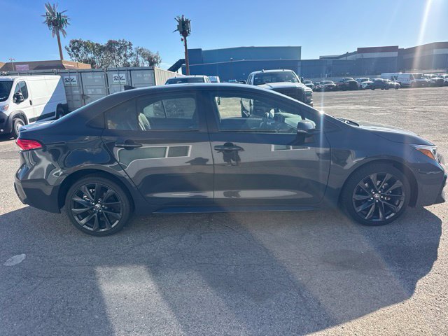 Used 2025 Toyota Corolla SE FWD image 4